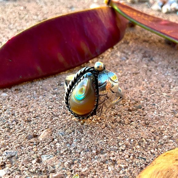 Jewelry - Silver and Brown Abalone Navajo Ring
